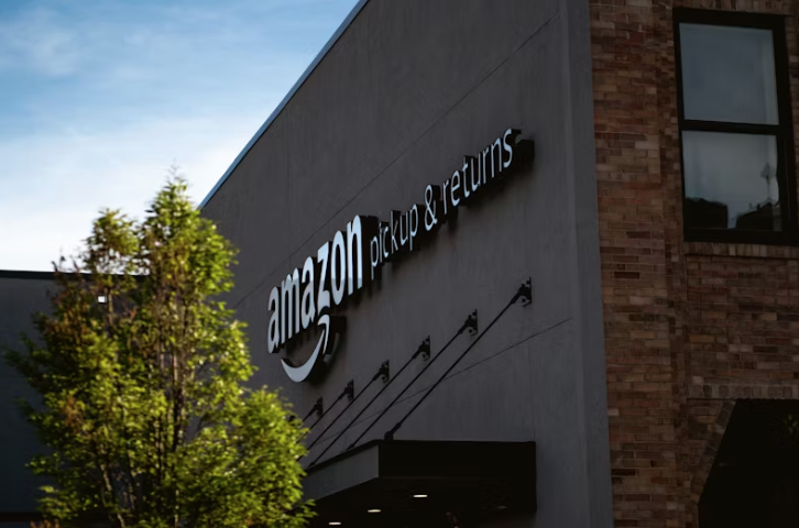 被TEMU和TikTok逼到墙角？亚马逊押注深圳仓的底牌与焦虑